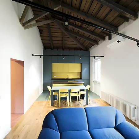 בית אירוח La Garbatella Dei Cesaroni רומא